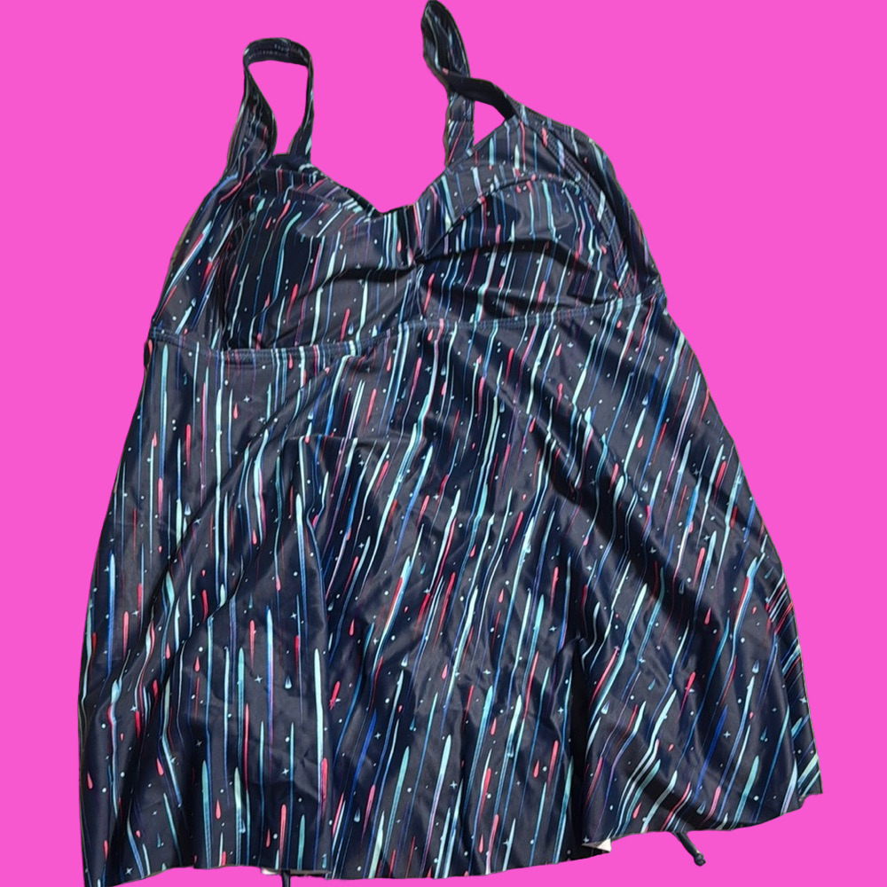 NWT Aqua Eve Stylish Navy Tank Top with Colorful Stripes 18w